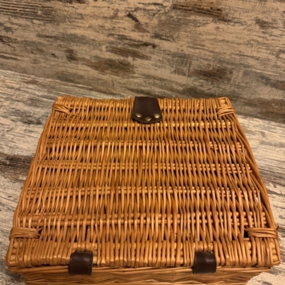 Wicker Storage Basket Decorative - Picture 8 of 8